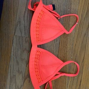 Triangl bikini top